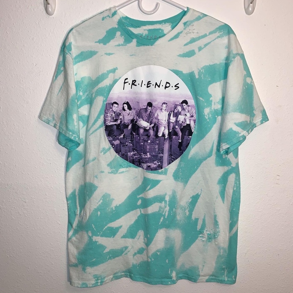 “Friends” Tee👫